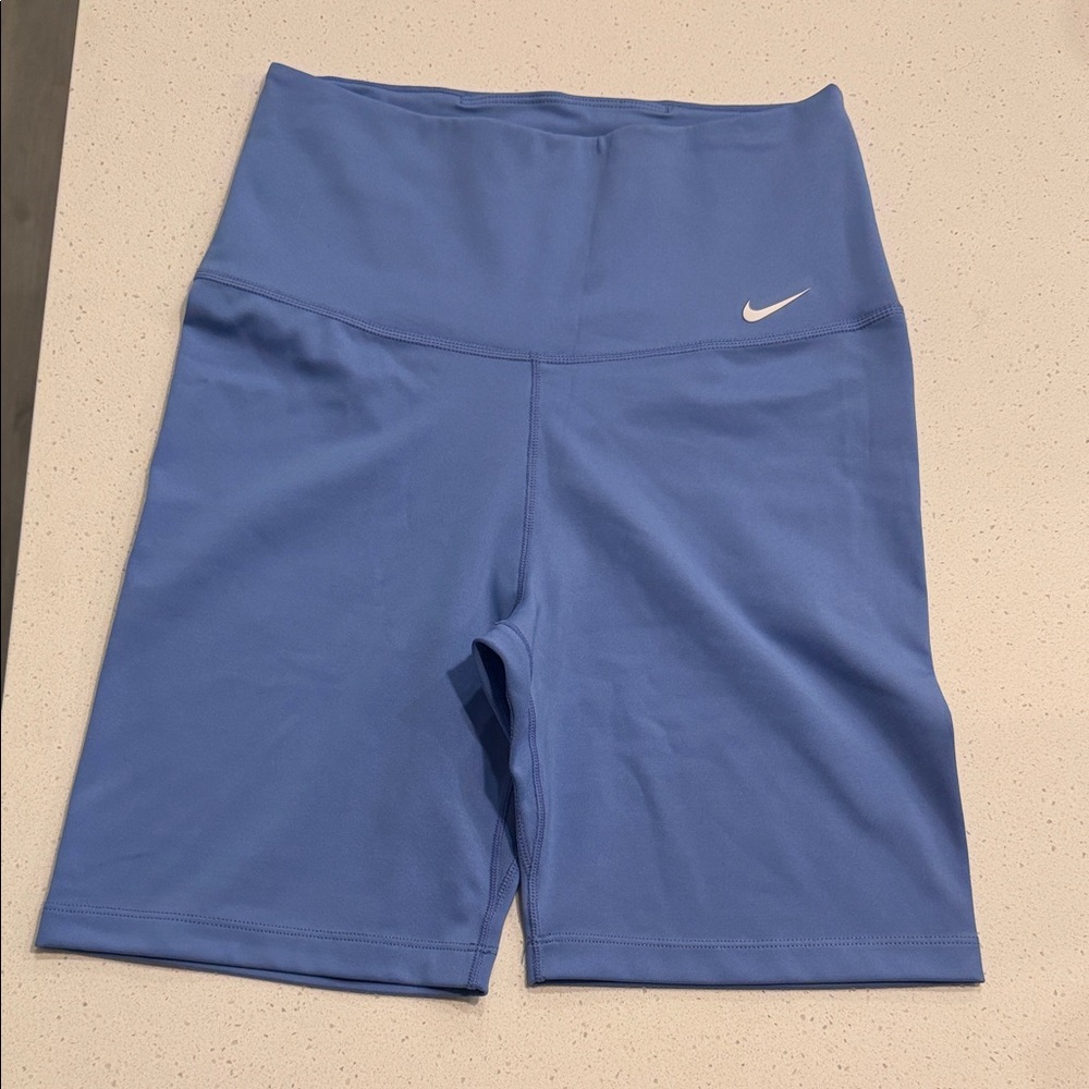 Women's nike one dry-fit  7inch short